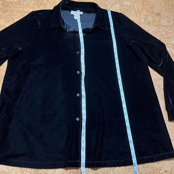 The Vermont County Store Wm’s Black Velvet Button Down Shirt Sz L - Picture 9 of 10